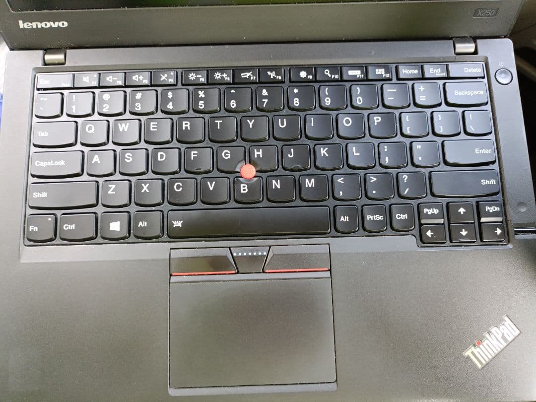 Lenovo ThinkPad X250 本体