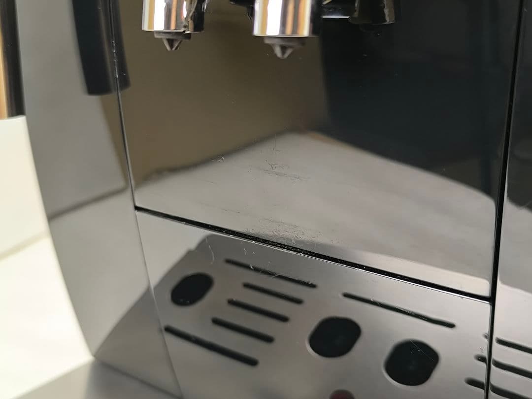 デロンギマグニフィカS コンパクト全自動コーヒーマシン ECAM23120B 2