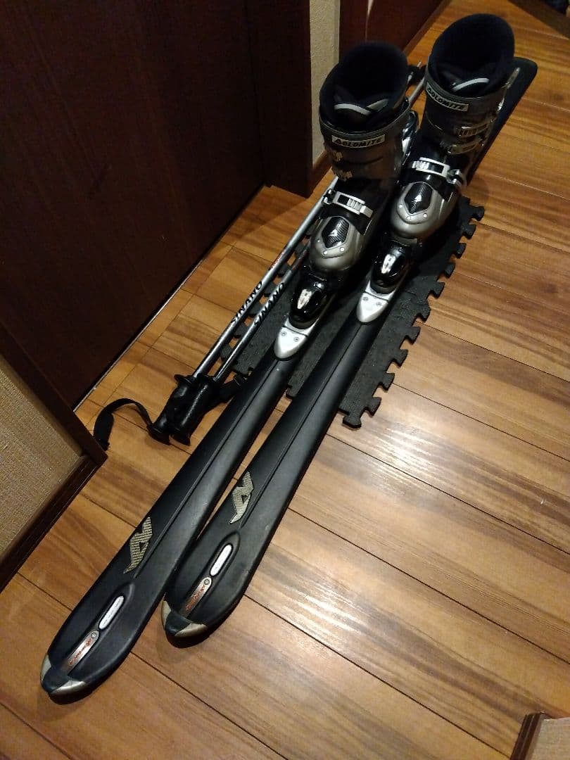 高品質！NORDICA/学生・男性用/カーボンスキーセット・メンテ・WAX済み✔