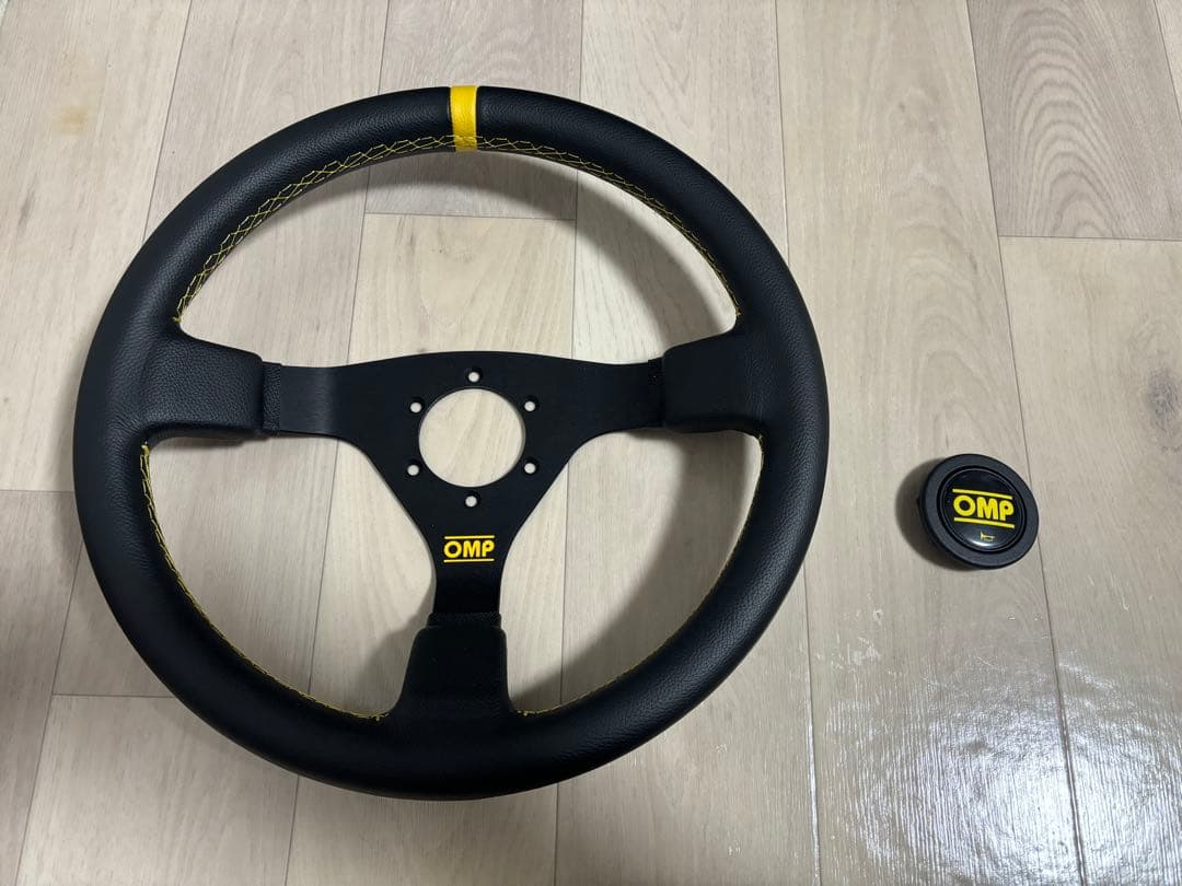 OMP WRCステアリングホイール