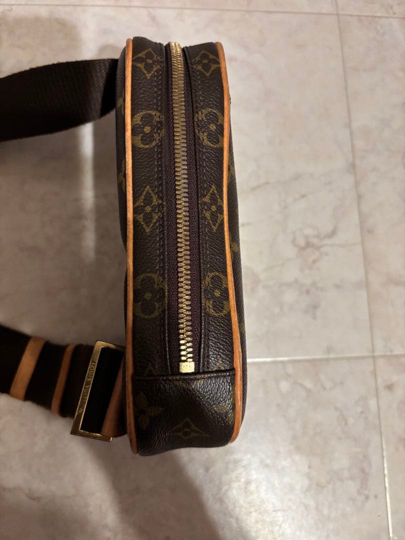 【美品】Louis Vuitton モノグラム ボディバッグ　男女兼用