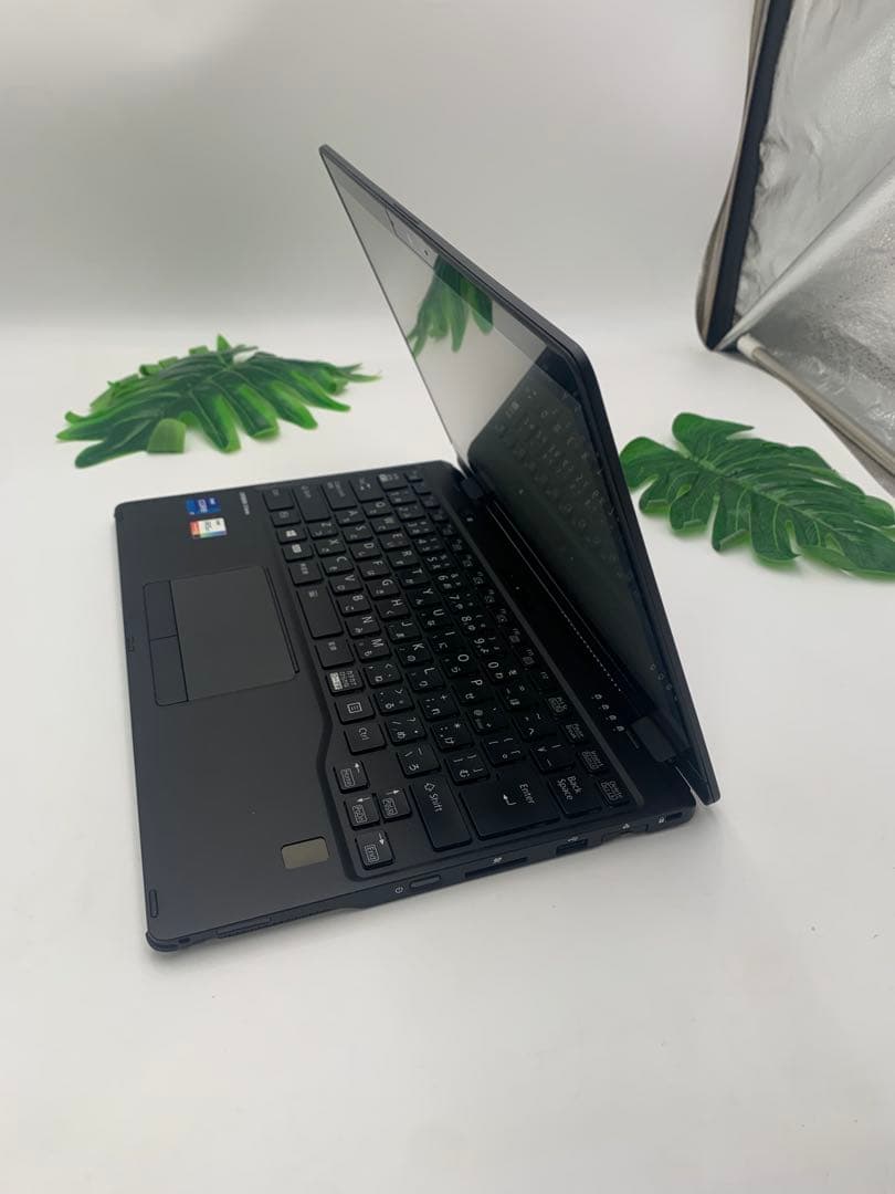 富士通 LIFEBOOK U9311X/FCore i7 1185G7