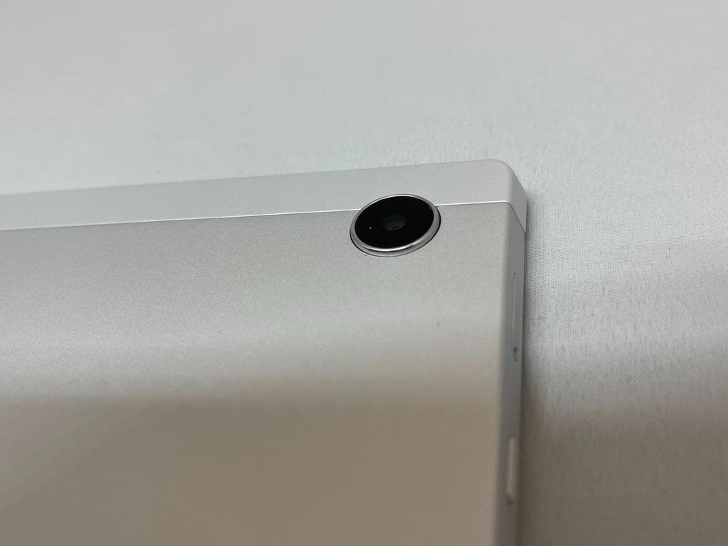 ASUS Chromebook Detachable CM3　LTEモデル