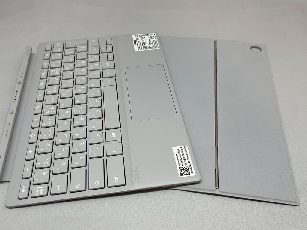 ASUS Chromebook Detachable CM3　LTEモデル