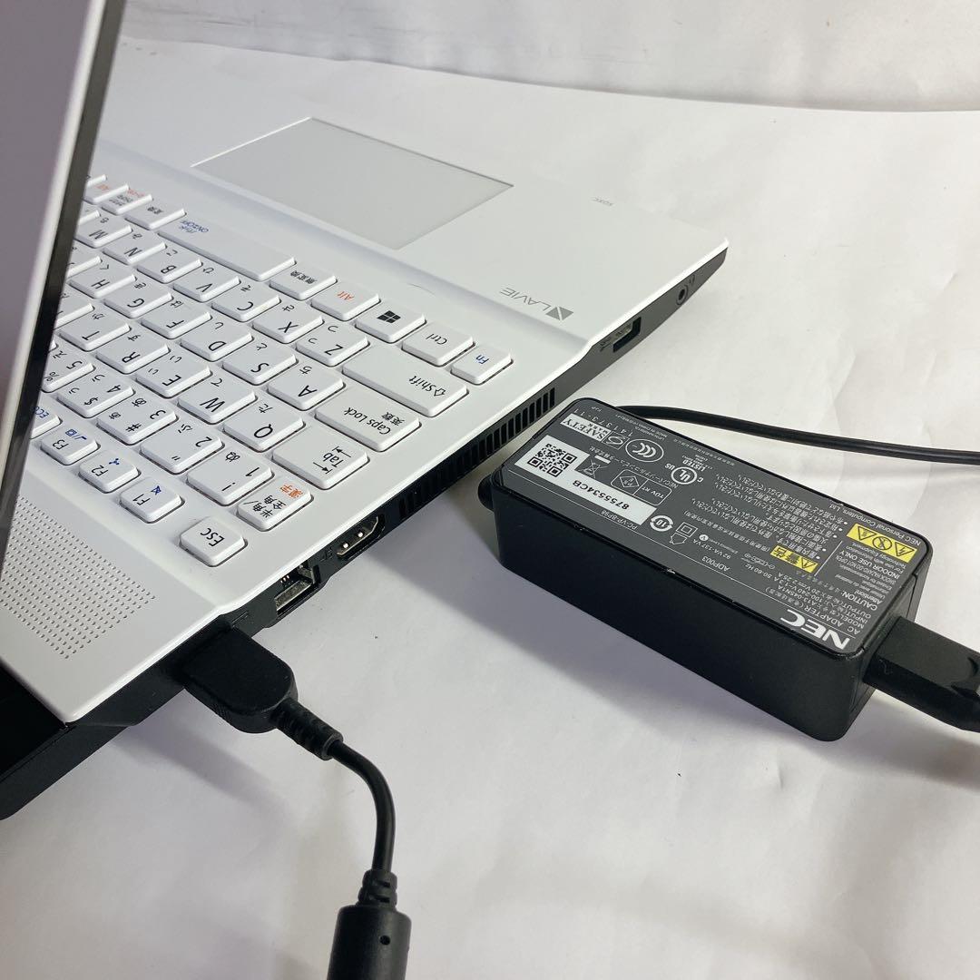 大容量SSD512GB 7世代コア5 　Win11　カメラDVD ノート