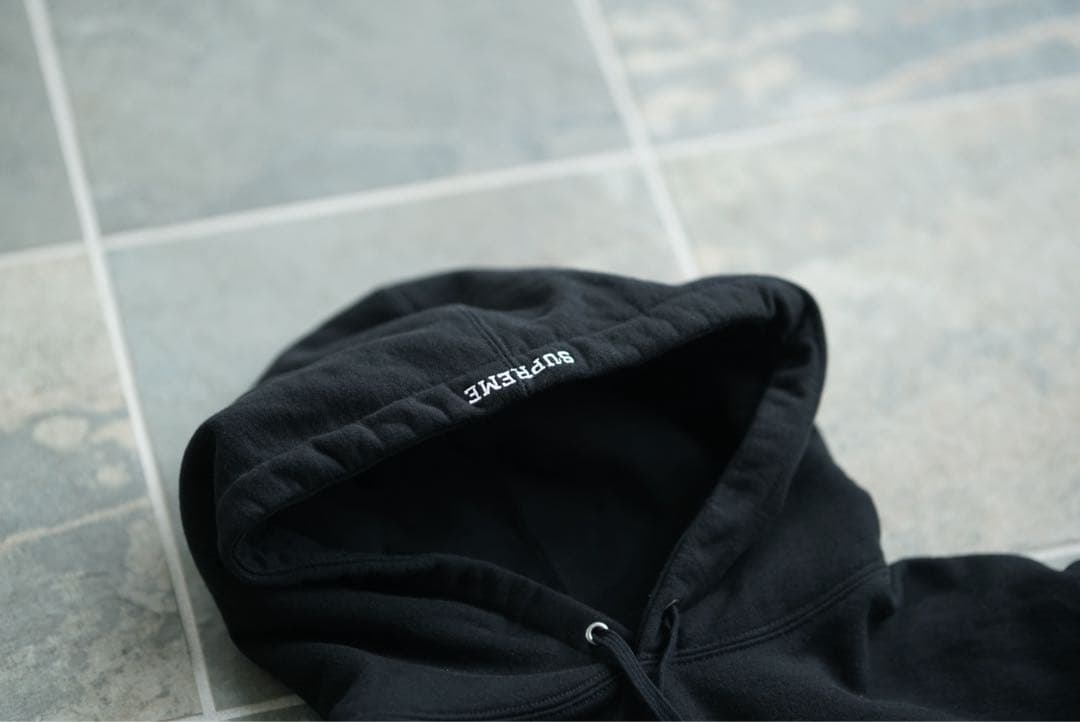 セ*様 Supreme デビル Sロゴ パーカー フーディ スウェットシャツ