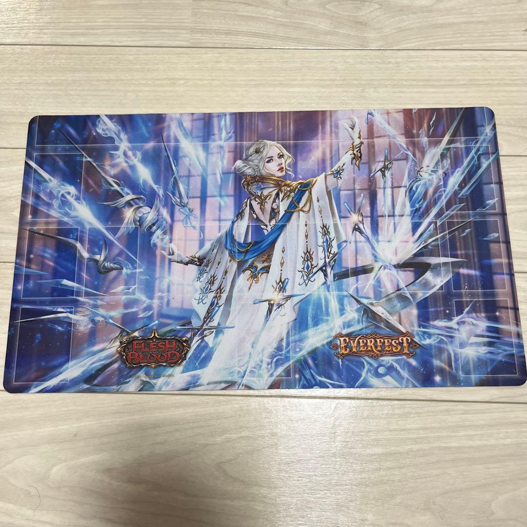 Flesh and Blood Shimmers of Silverプレイマット