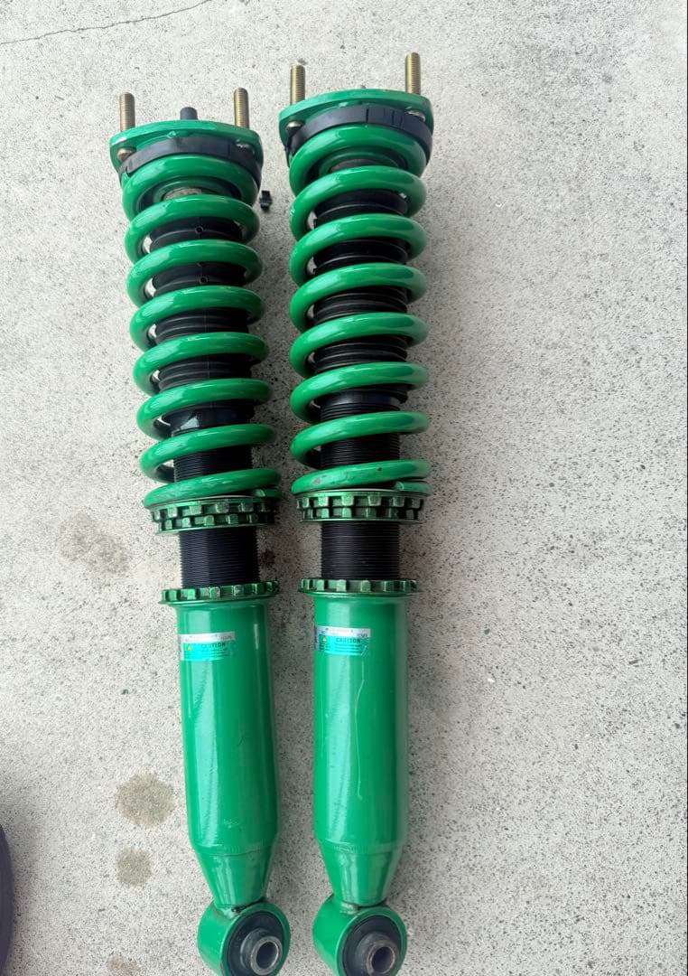 トヨタ クラウン GRS 200 AWS210 車高調 リアのみ