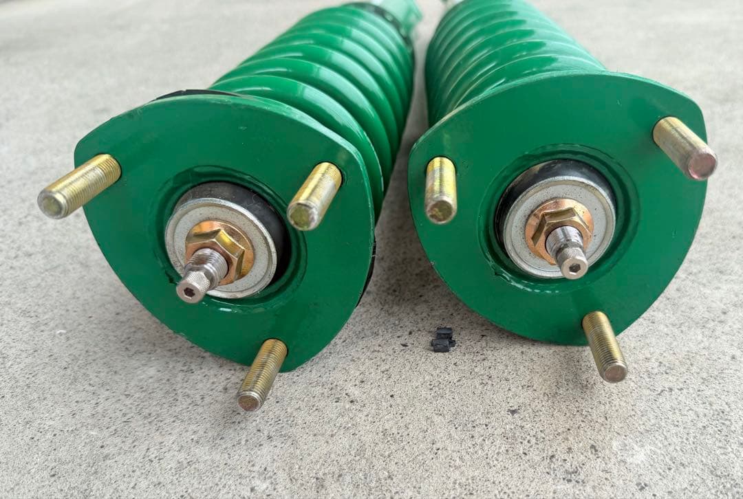 トヨタ クラウン GRS 200 AWS210 車高調 リアのみ