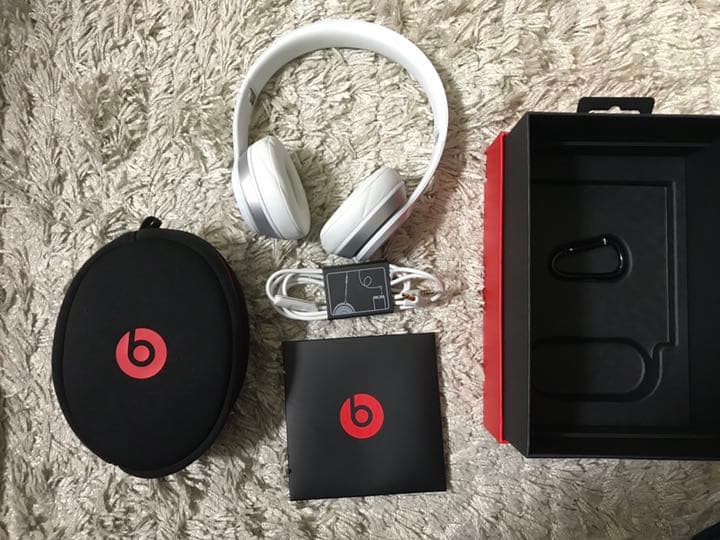 ヘッドホン beats solo2