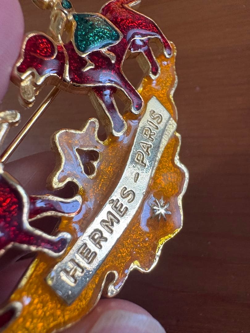 HERMES エルメス 犬と少女 七宝焼 ヴィンテージ ブローチ