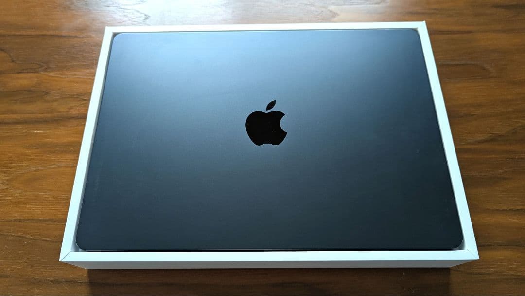 Macbook air 13.6inch M3 Applecare付き