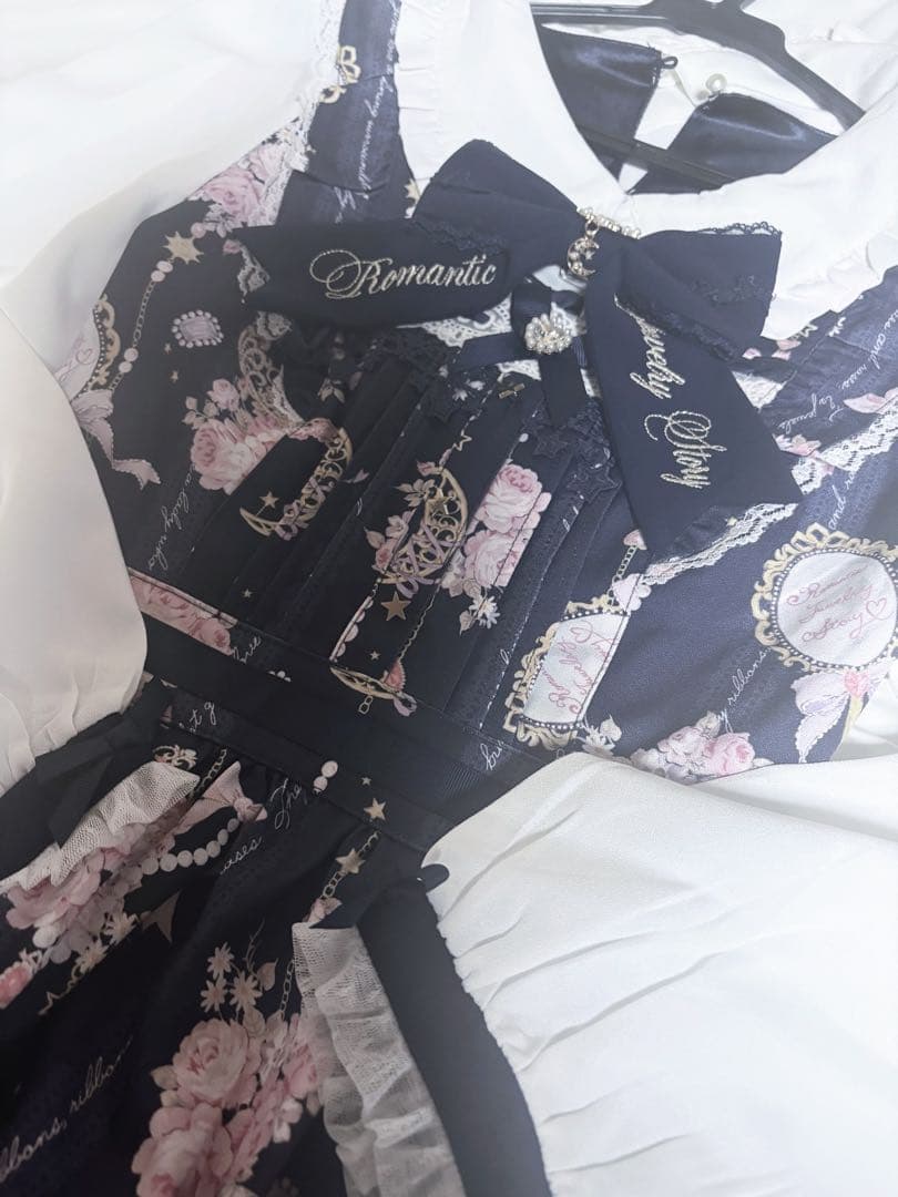 LIZLISA ジュエリー柄ワンピース　ネイビー