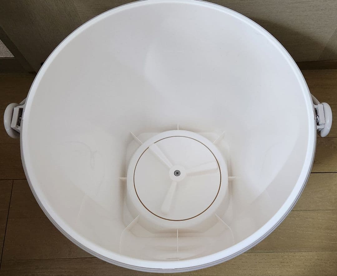 シービージャパン バケツ型洗濯機 ウォッシュボーイ TOM-12f