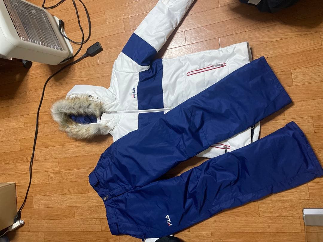 FILA スキーウェア上下セット レディースＭ