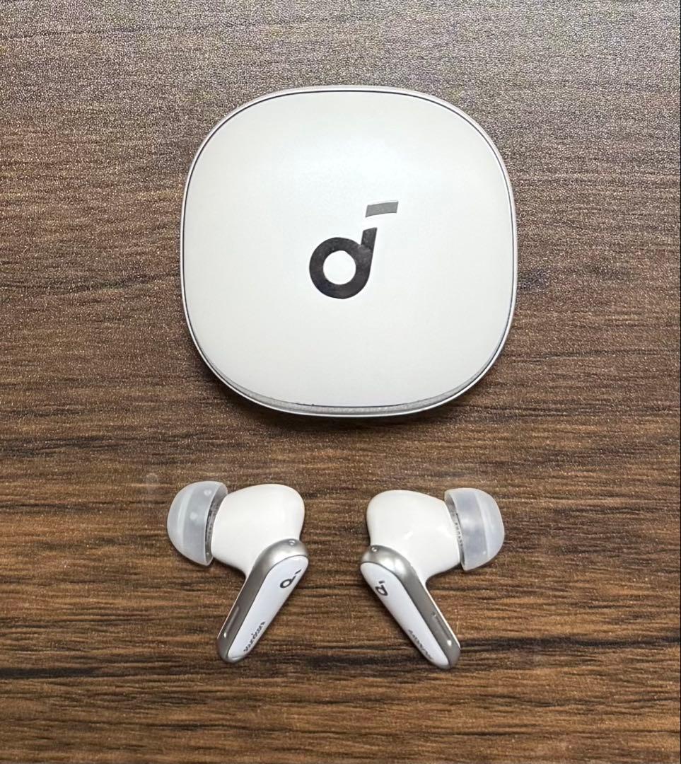 ワイヤレスイヤホン Soundcore Liberty 4 ホワイト