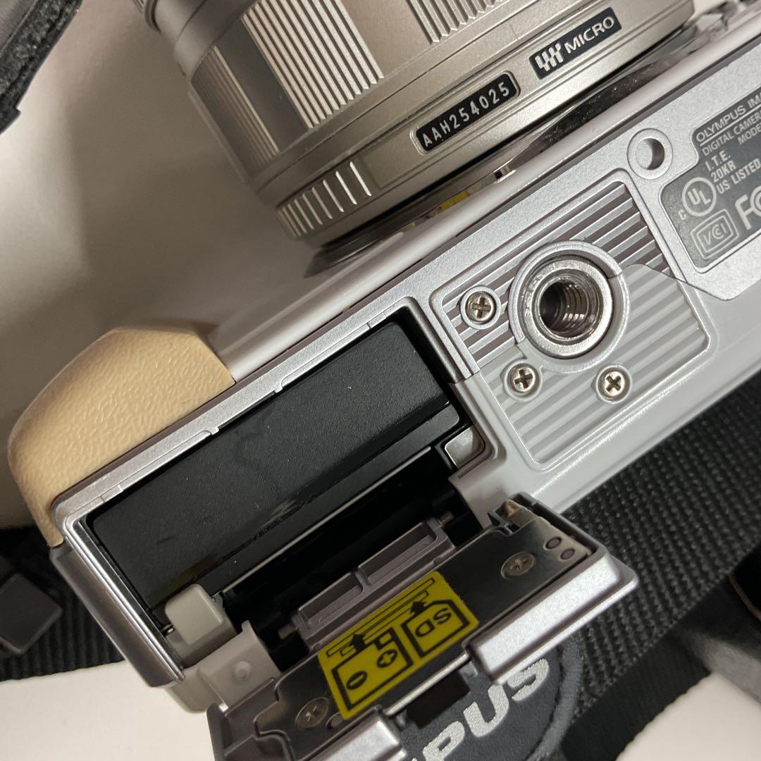 F7127 OLYMPUS E-PL1デジタルカメラ 14-42mm