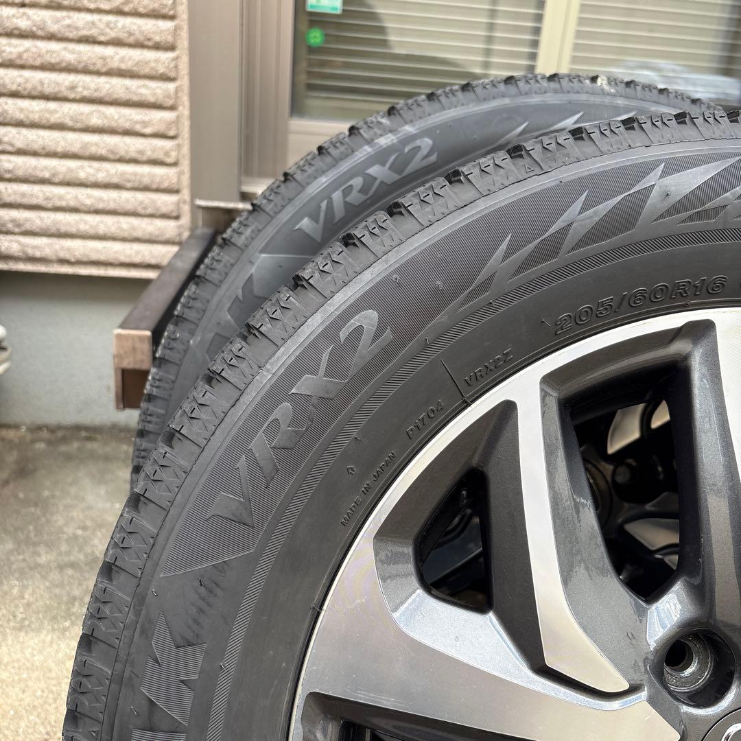 ホンダ純正アルミホイールスタッドレスタイヤブリヂストンブリザックVRX2