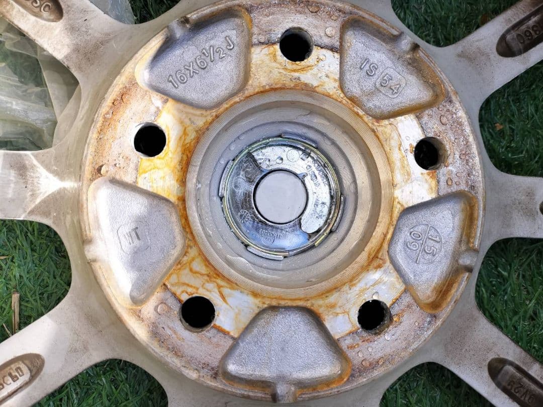 【古・送料込】スタッドレス 215/60R16 タイヤホイールセット 4本