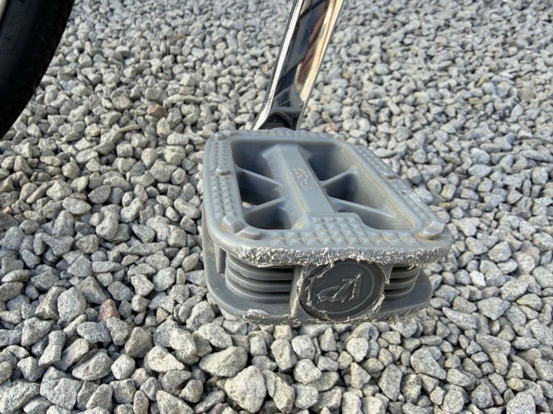 ブリジストン エグゼシティ 26インチ 白