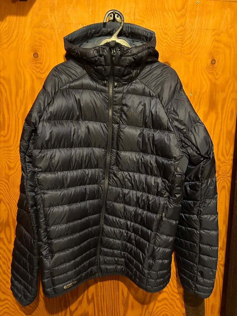 HAGLOFS ESSENS DOWN HOOD MEN ホグロフス　ダウン