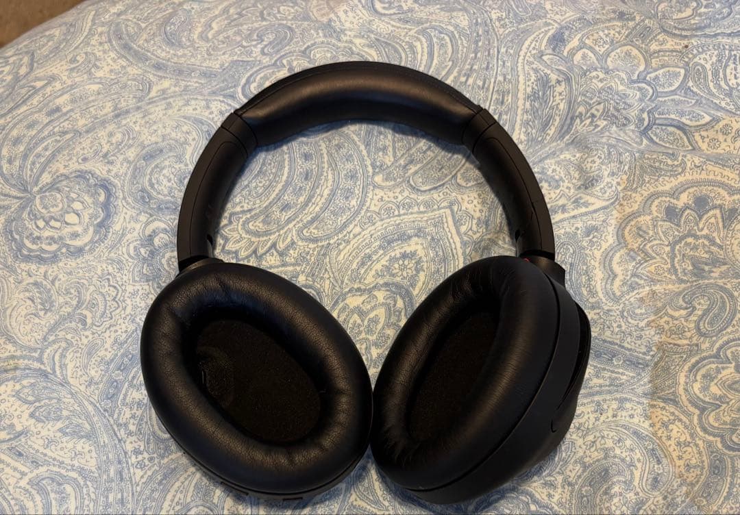 SONY ワイヤレスヘッドホン ブラック WH-1000XM4