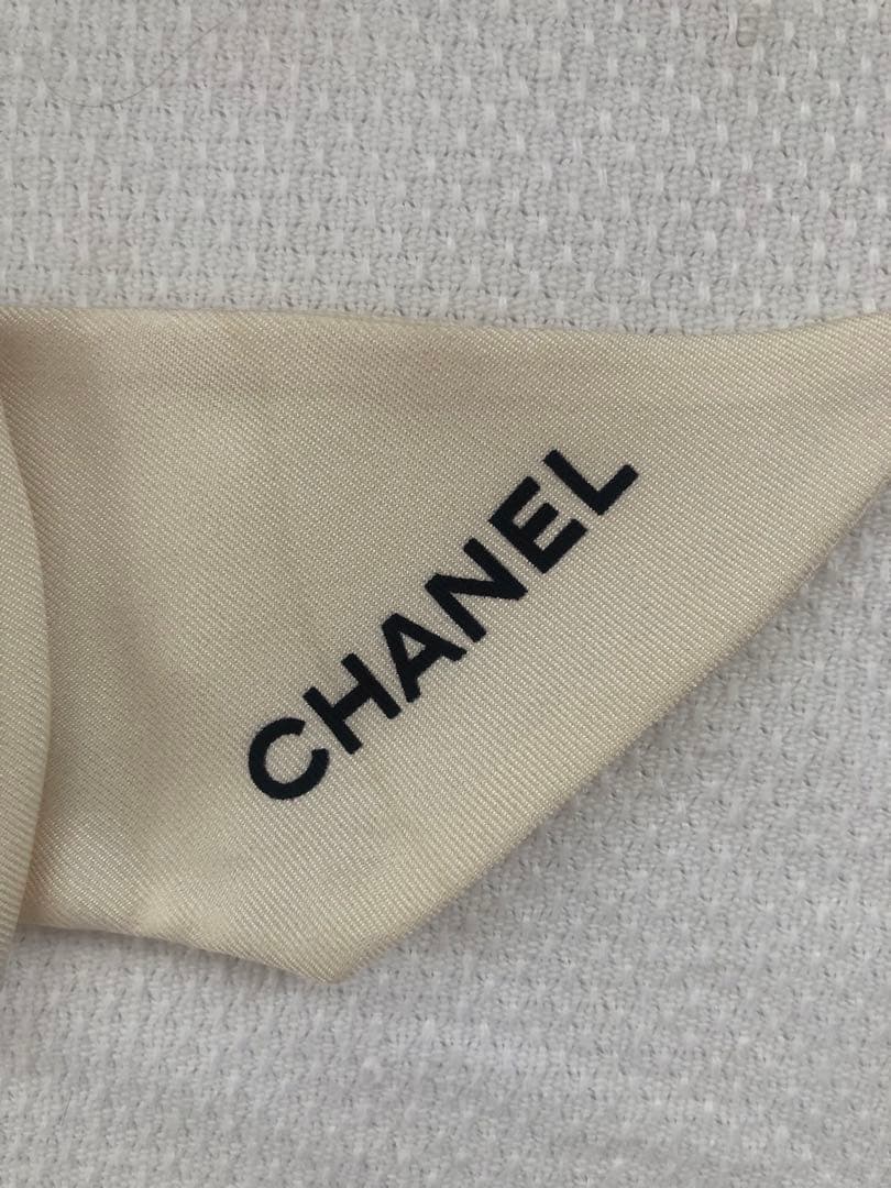 CHANEL アイボリー リボンヘアゴム　スズ，グランマ様こ専用。