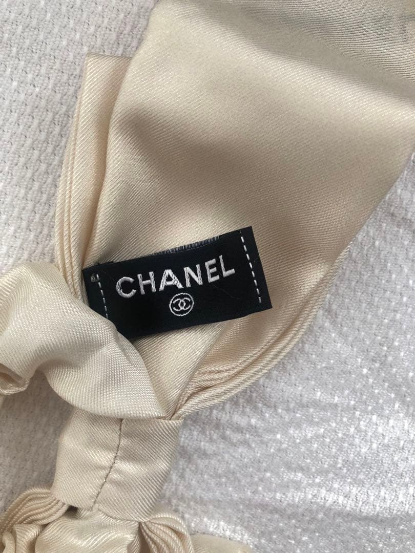 CHANEL アイボリー リボンヘアゴム　スズ，グランマ様こ専用。