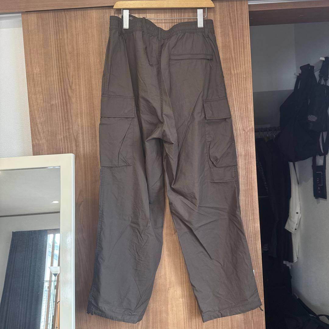 ユニクロC　コットンショートブルゾン　ワイドフィットカーゴ　M ダークブラウン