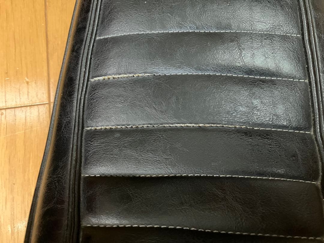 ハーレー ダイナ FXD 社外シート