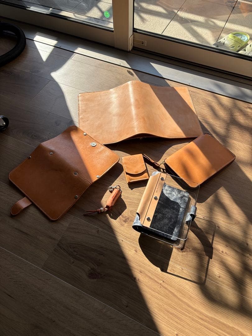 【さる】【まとめ買い】レザー小物各種（中古）