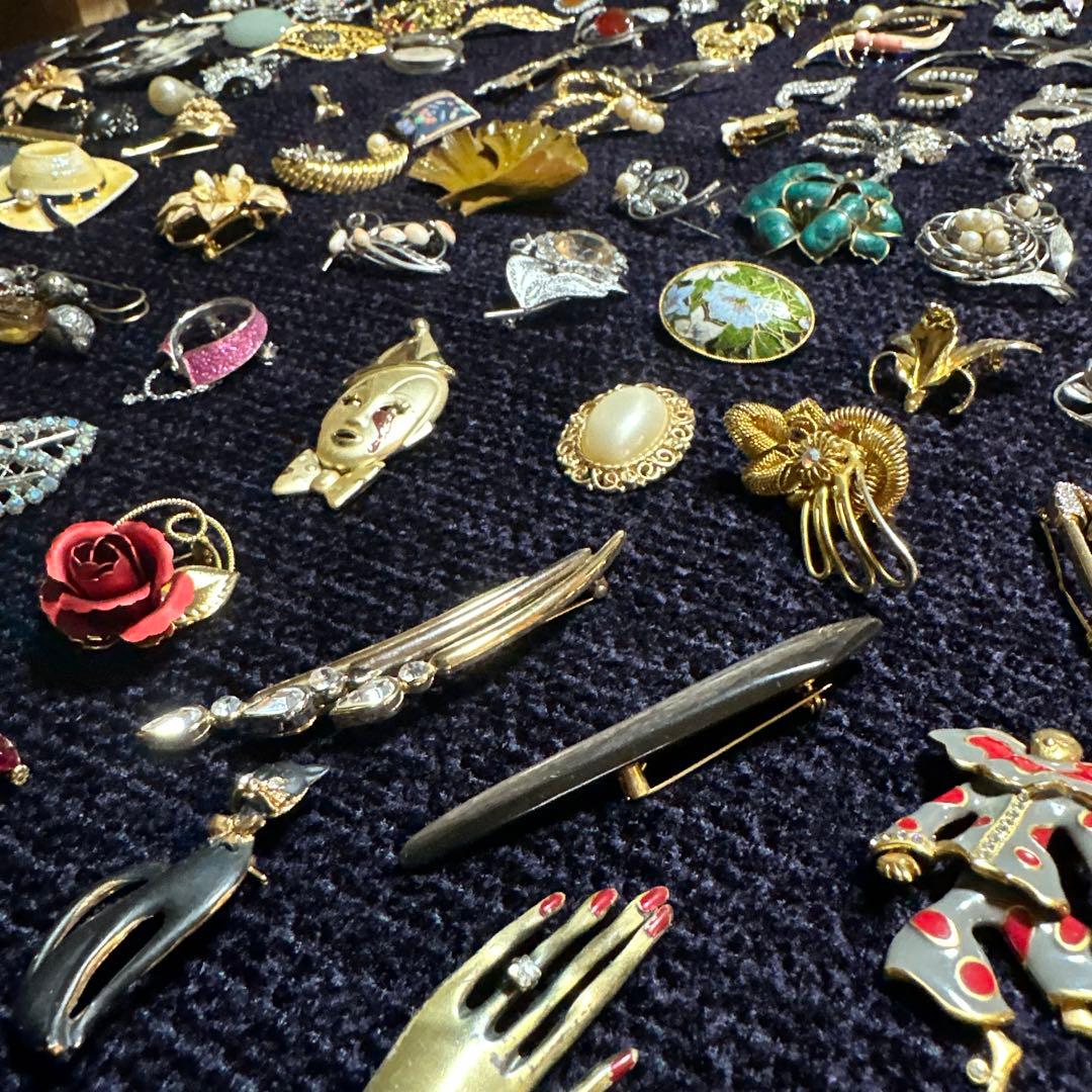 【vintage】ブローチ　まとめ売り　100点以上　大量