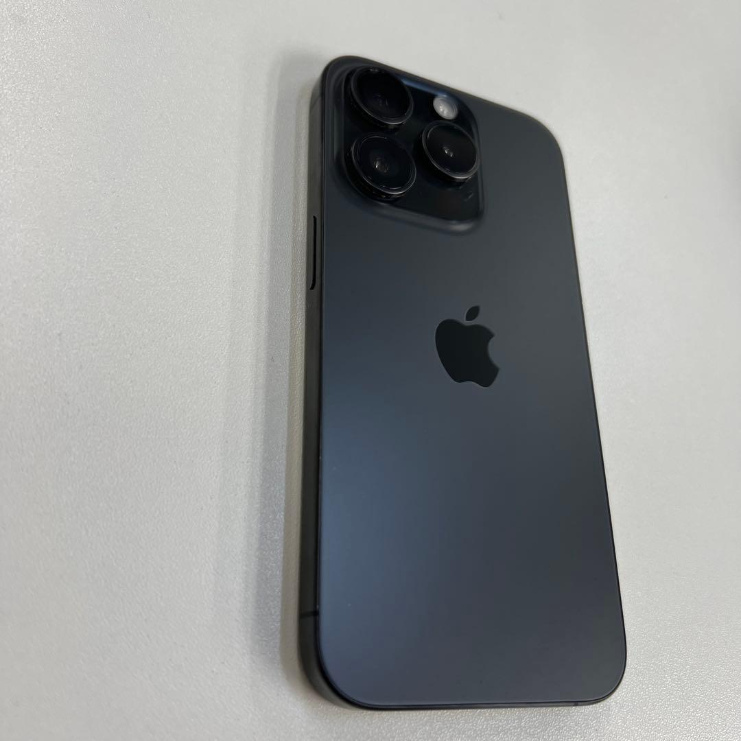 Apple iPhone 15Pro スペースブラック 本体