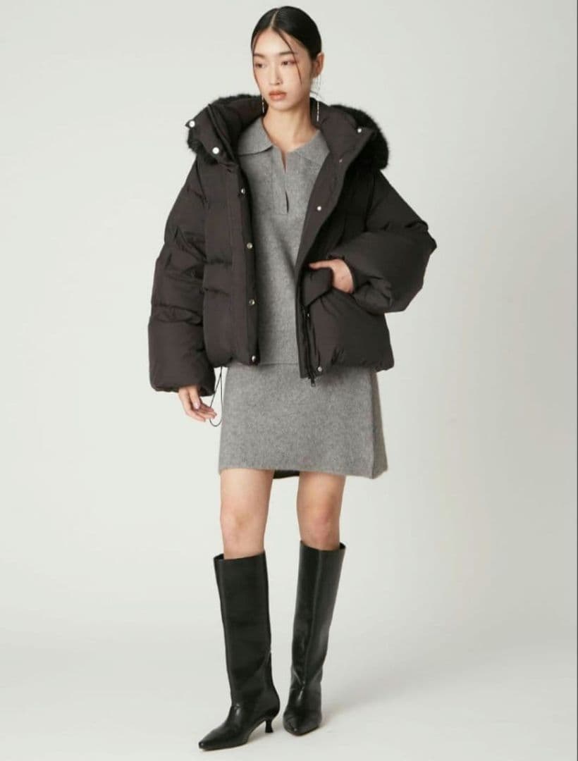 新品未使用 フードファーショートダウンコート　黒　FRAY I.D