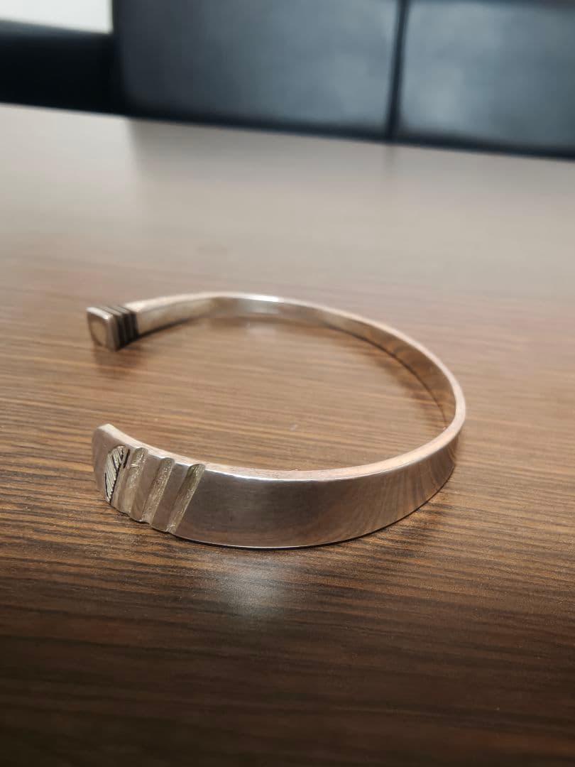 あ*び様 Adawat’n Tuareg シルバーブレスレット