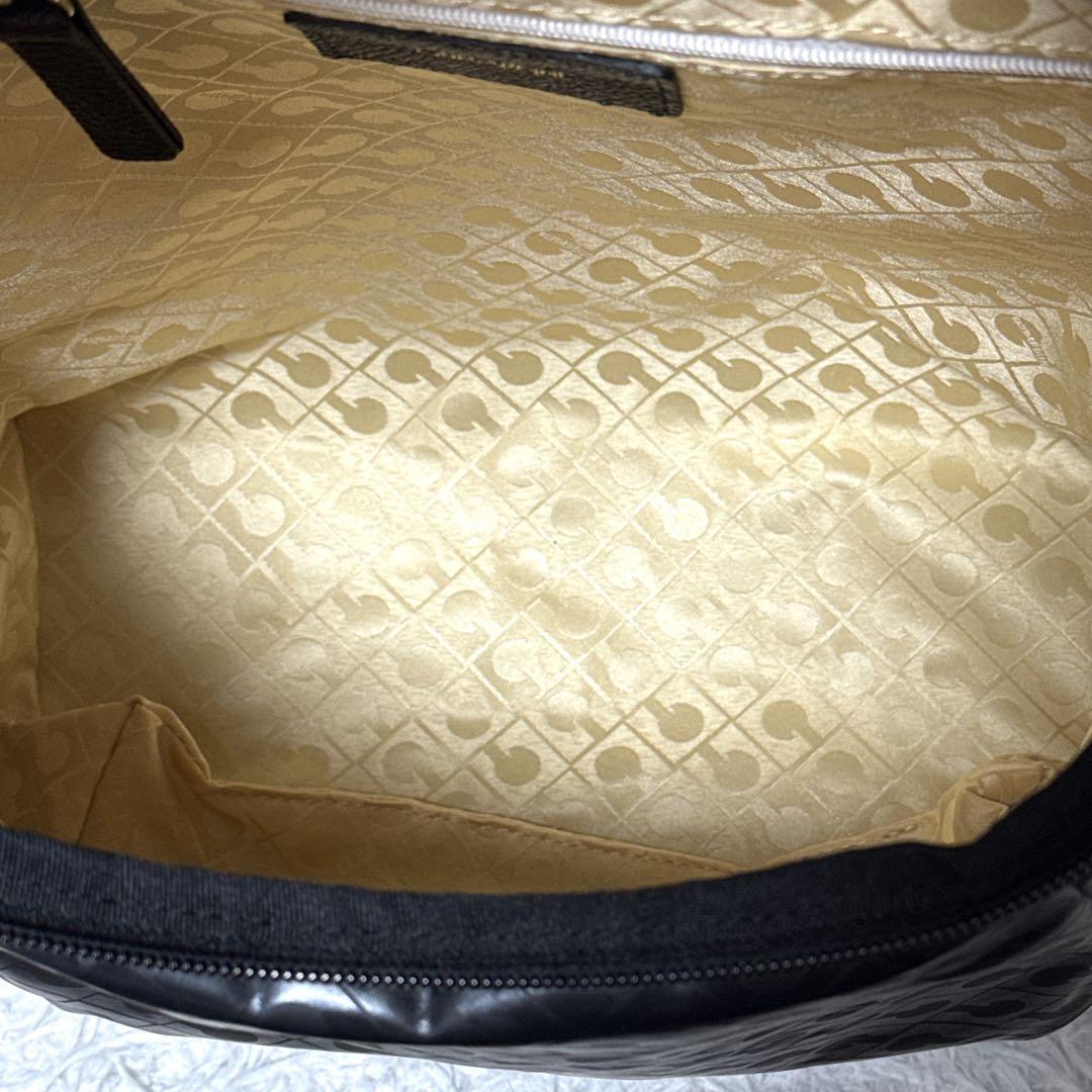 ✨美品✨ゲラルディーニ ソフティ バックバッグ リュック ブラック