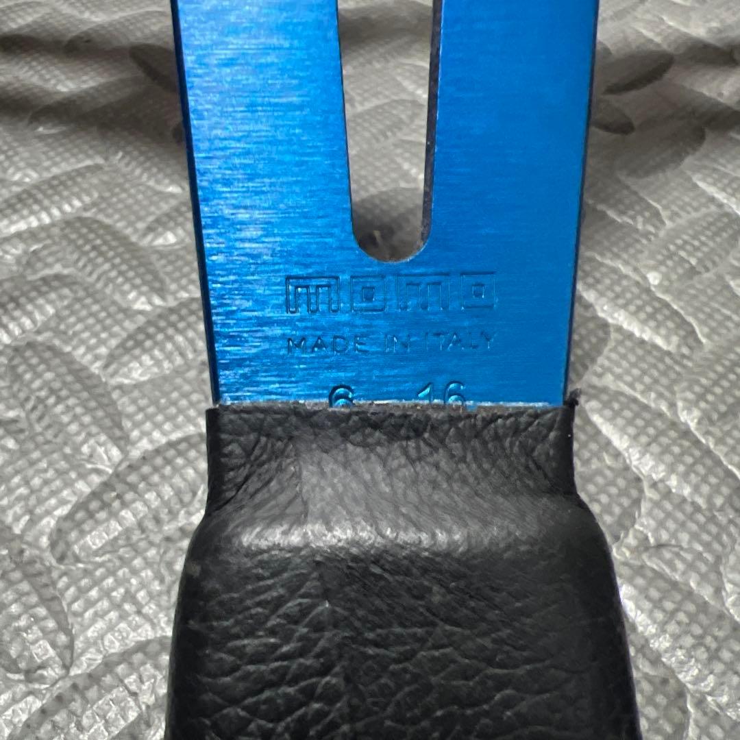 momo ステアリング 35パイ