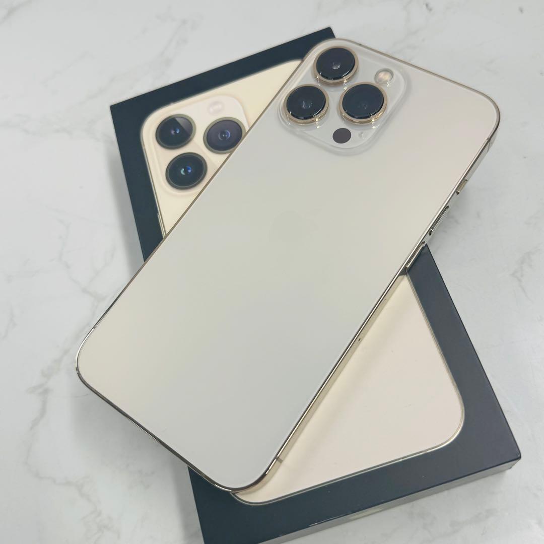 美品　iPhone 13 Pro 256GB MLUQ3J/A SIMフリー