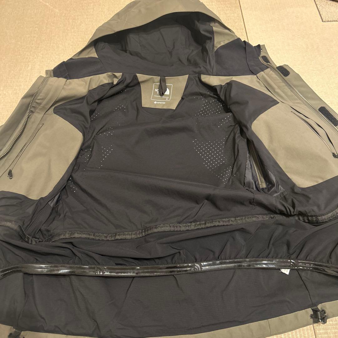 ノースフェイス　マウンテンジャケット　NP61800