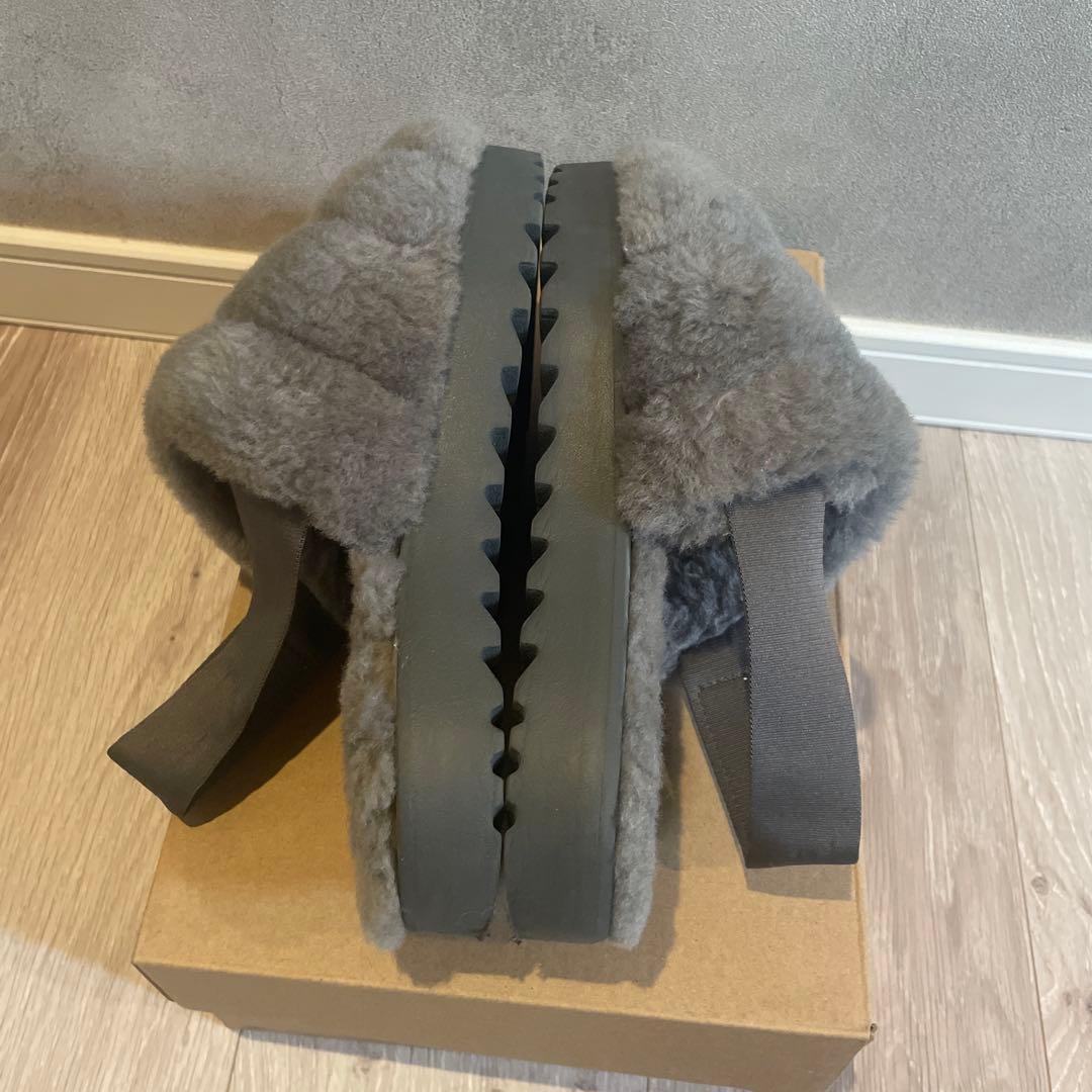 «早い者勝ち！箱付き»UGG スーパーフラッフスリッパ　ファースリッパ　23㎝♡
