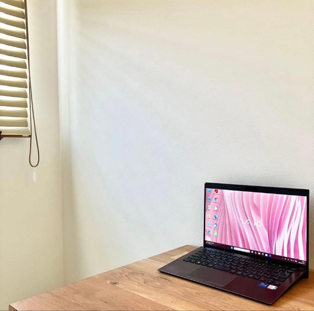 VAIO/32GB×SSD1TB/i7/Windows11タッチ軽量ノーPC