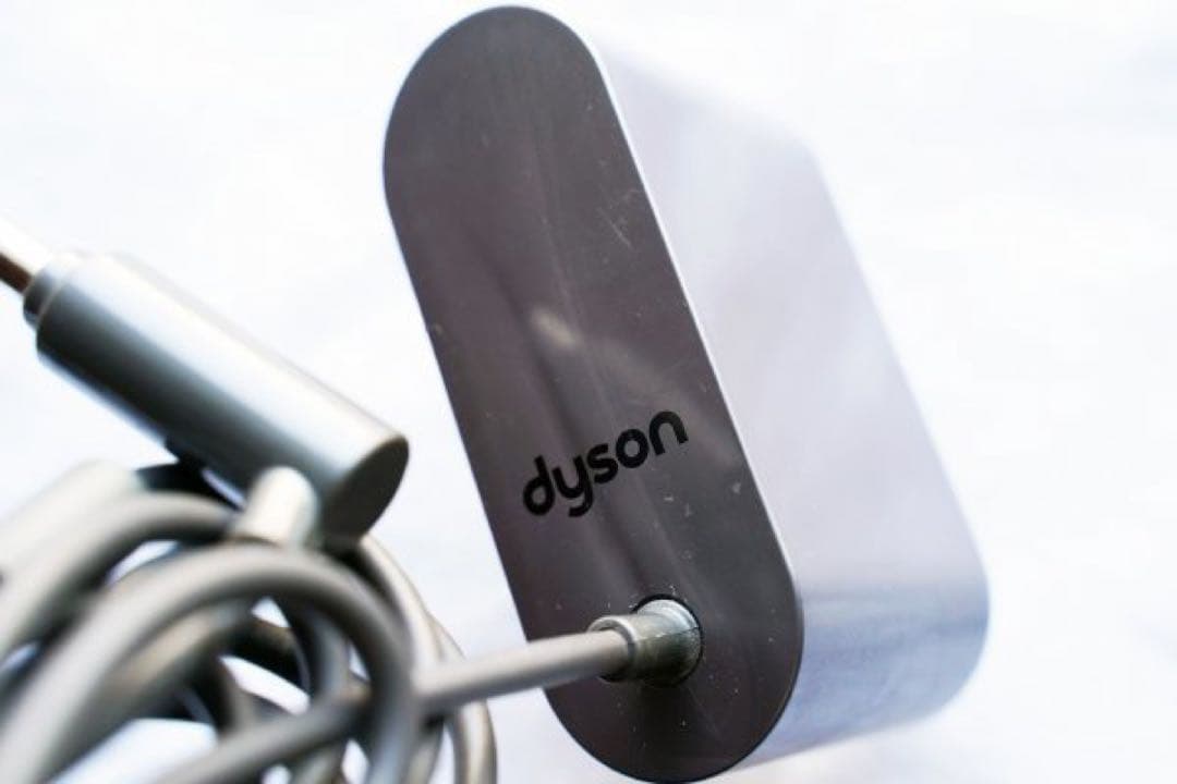 dyson ダイソン SV08 コードレスクリーナー ジャンク扱い