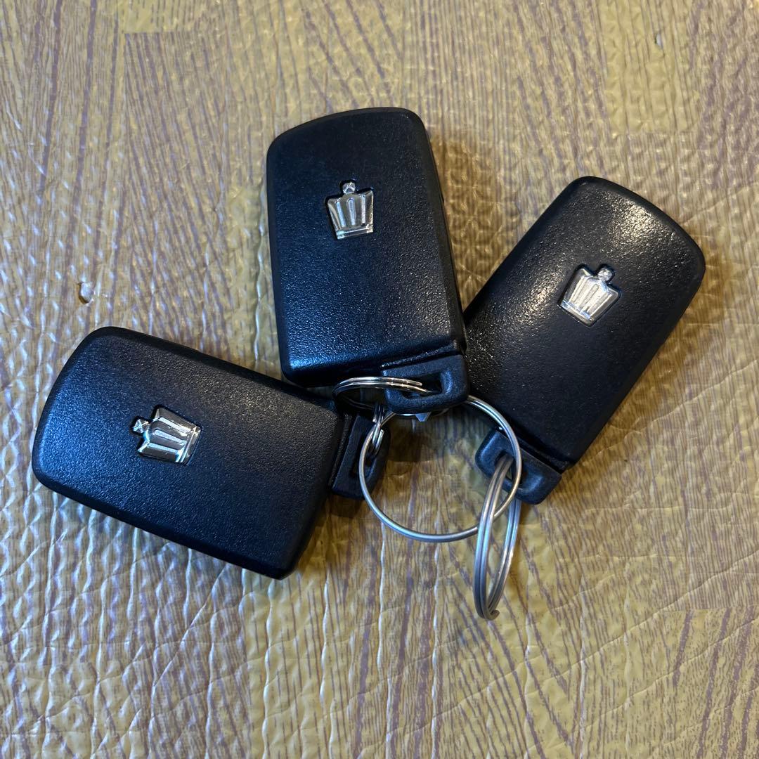 トヨタ　クラウン　純正　スマートキー　3個セット　001-A00237 （54）