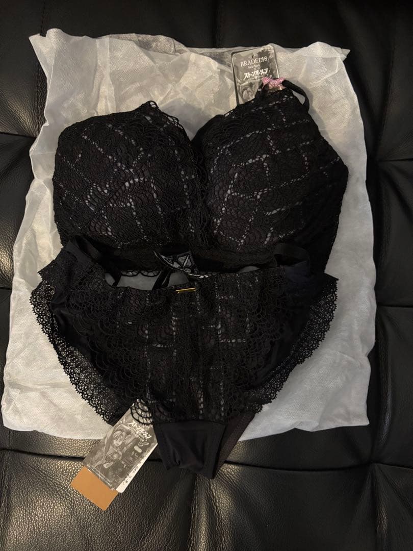 ブラデリスNYジョジョコラボ徐倫モデルノンワイヤーブラ