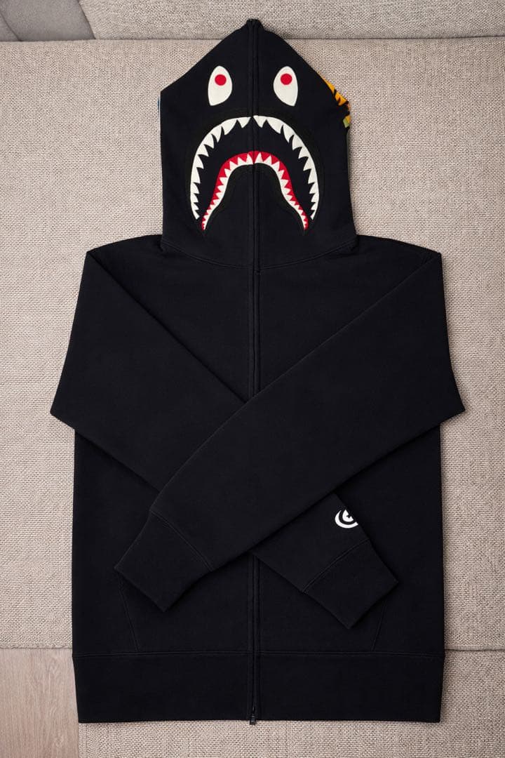 ☆ APE シャークパーカー ブラック 日本製 蛍光モデル