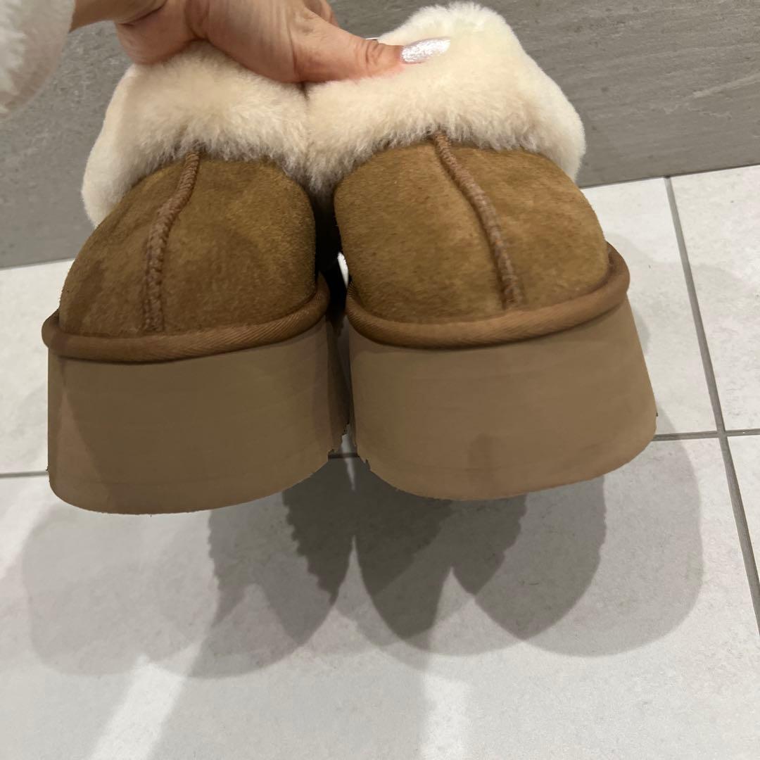 最終値下げUGG アグ W FUNKETTE ファンケット　24cm