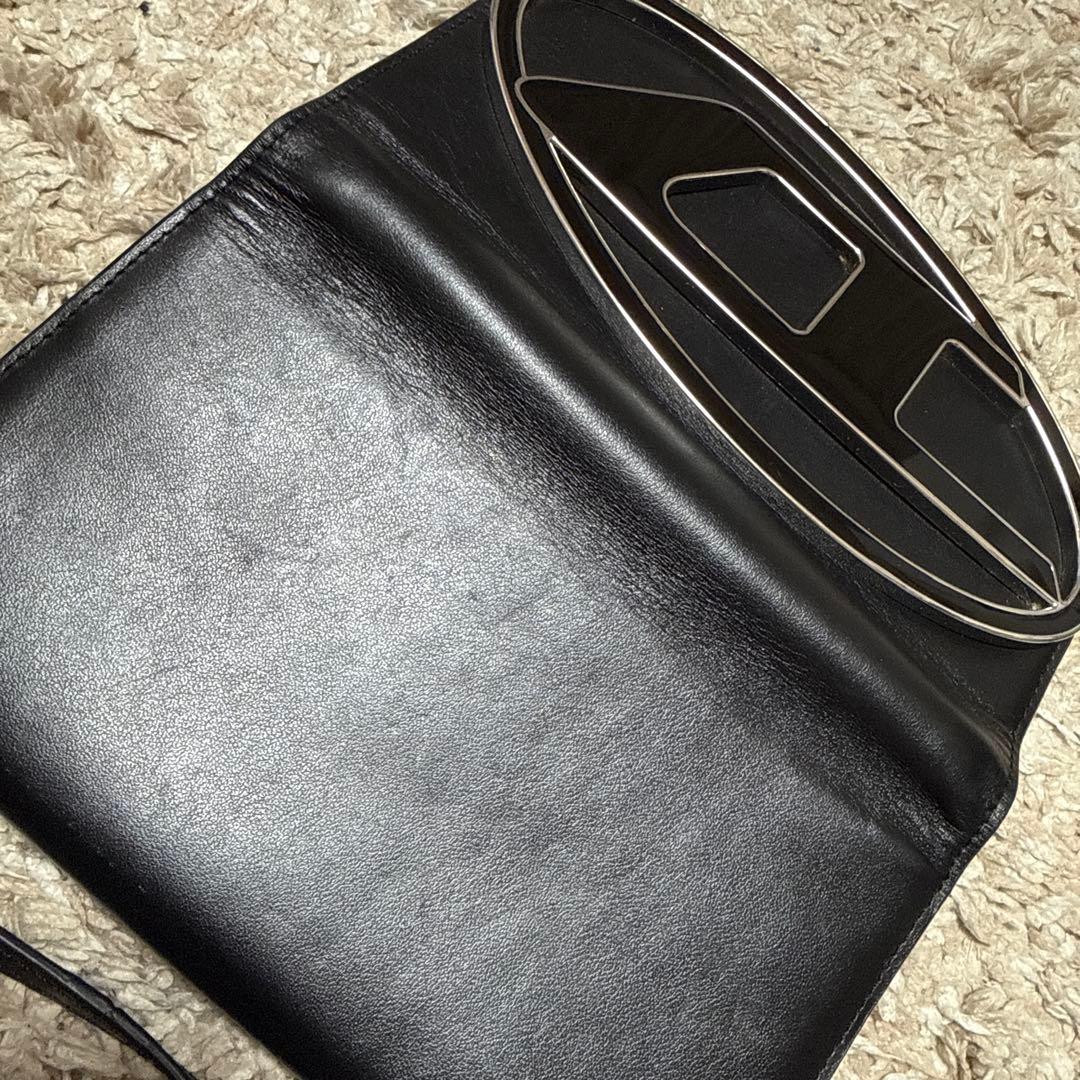 生産終了品　DIESEL 財布 ショルダーバッグ　 斜めがけ可　レザー　黒色