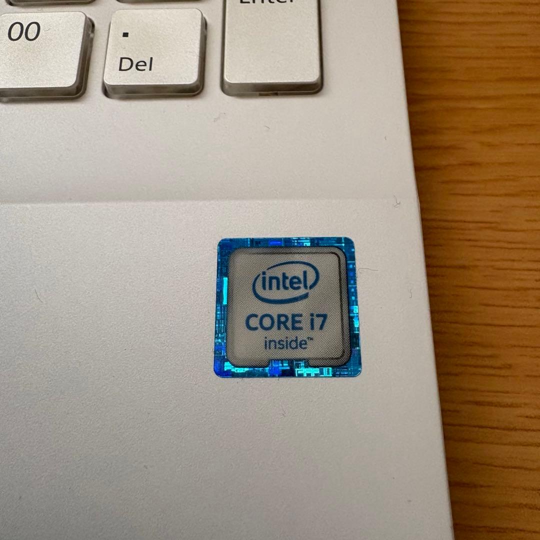 富士通 ノートPC Intel Core i7 ホワイト