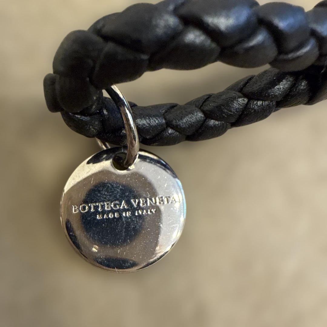 Bottega Veneta ブラックレザーブレスレット 箱有り