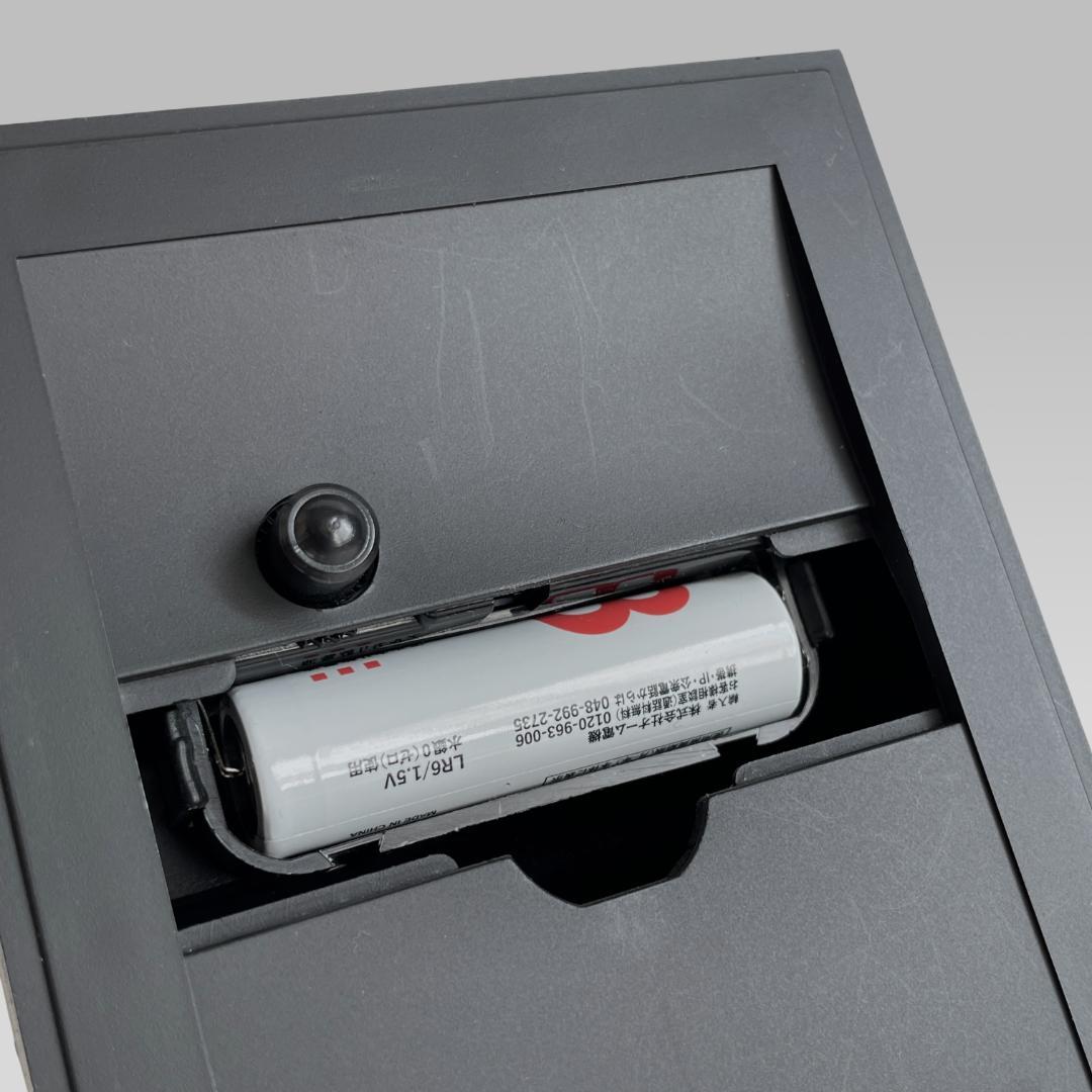 90s【ポストモダン】ヴィンテージ プリズムデザイン デスククロック 置き時計